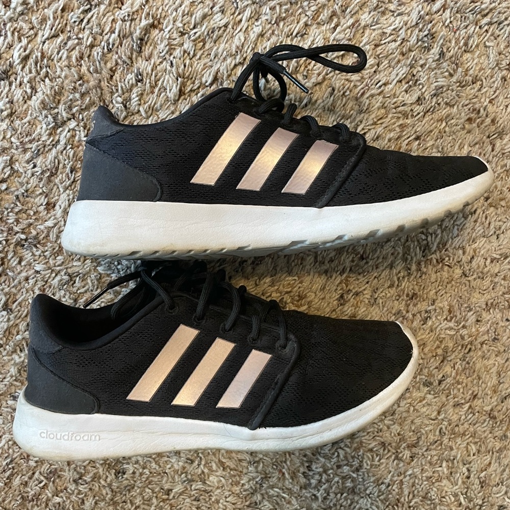 Women's Adidas Size 8